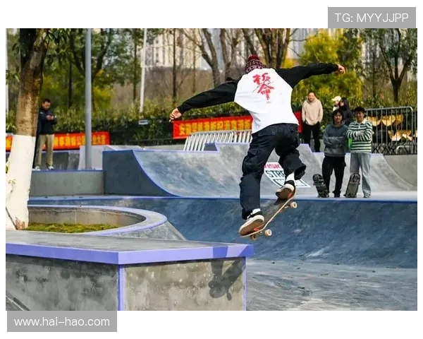 重庆滑板队以65分领跑滑板精英赛积分榜展现强劲实力