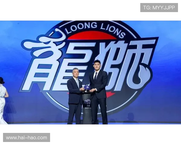 高诗岩：从青涩新星到篮球赛场的闪耀之星，见证成长与奋斗的传奇之路